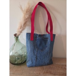 Sac à main brodé