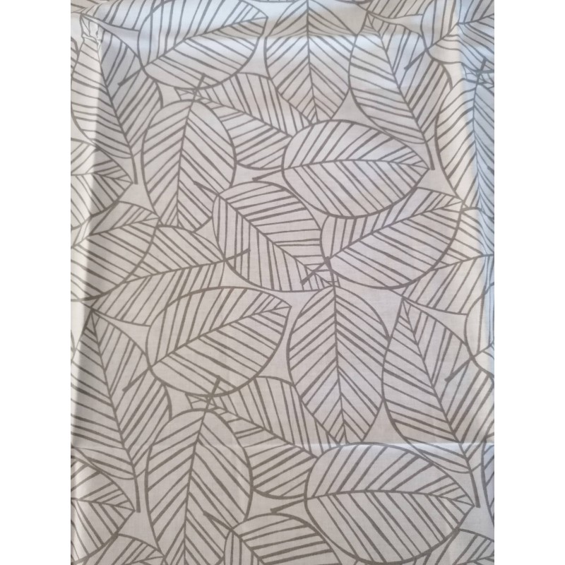 Feuilles gris foncé